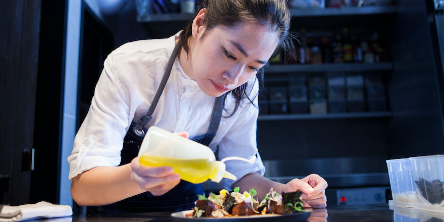  Satisfy Your Cravings for Creativity at Culinary School 