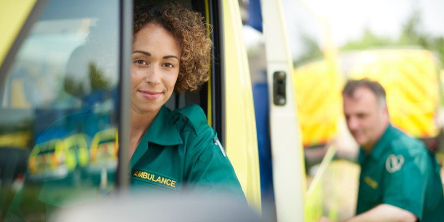 How to Become a Paramedic (aka an Emergency Medical Technician)