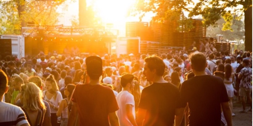  Where to Get Student Discounts in Montreal 