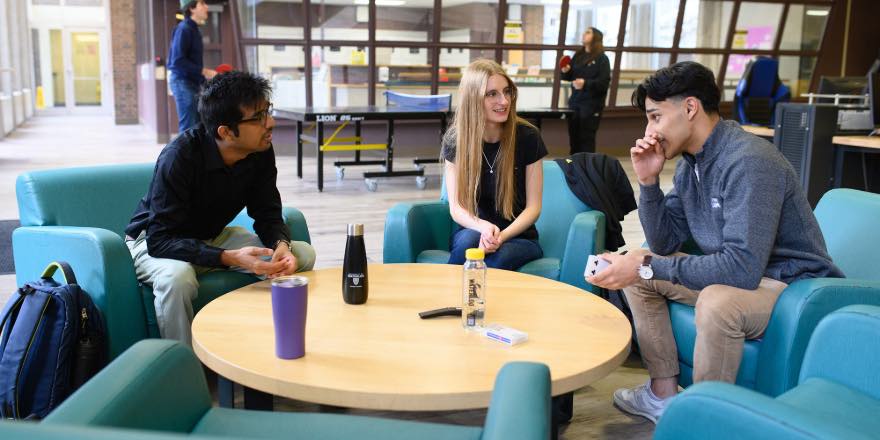  Choosing the Right University Housing Option for You 
