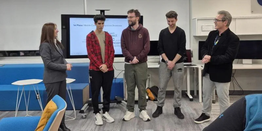 Mobile Computing Students Design Better Way for People Across the World to Stay Connected